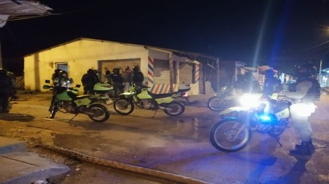Policía