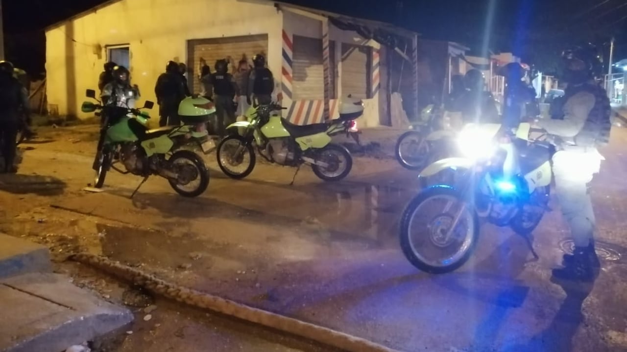 Policía