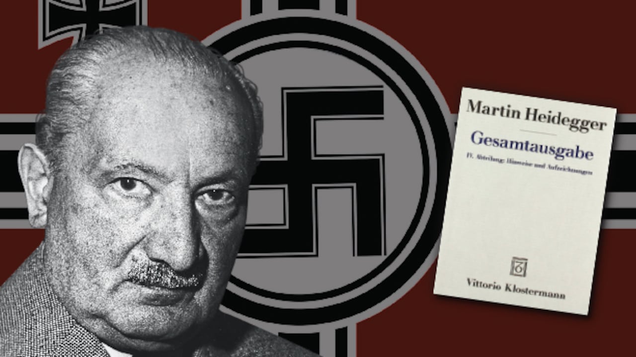 Martin Heidegger escribió los pasajes más controvertidos justamente en los años en que Adolf Hitler estuvo en el poder en Alemania. Resulta curioso que no los hubiera suprimido o, por lo menos, editado más tarde en su vida.