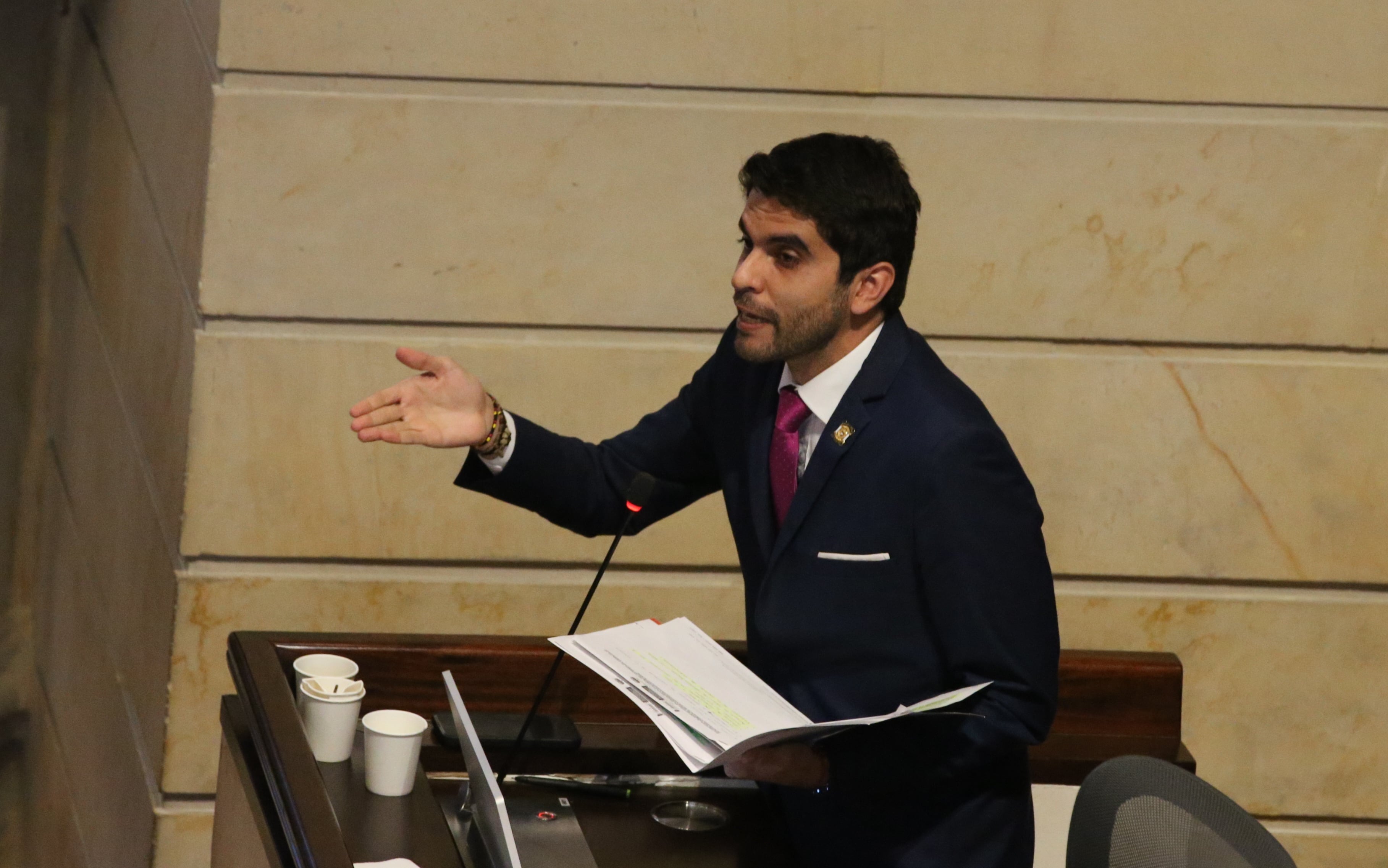 Ministró defensa