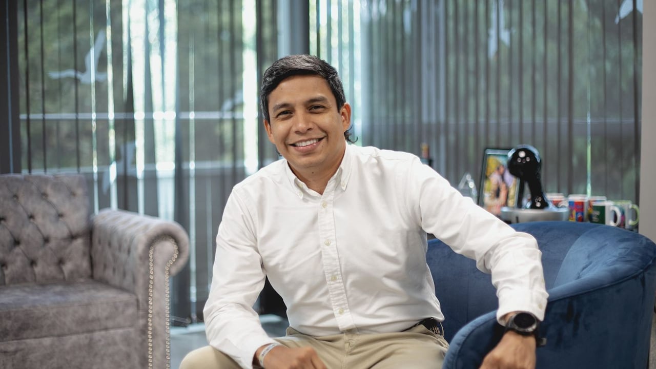 Deninson Mendoza, candidato a la alcaldía de Cali.