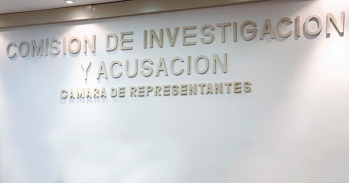 La Comisión de investigación y acusación de la Cámara de Representantes.