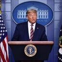 El momento en que canales de TV cortaron el discurso de Donald Trump