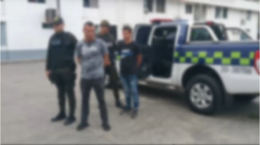 De acuerdo con el Departamento de Policía del Valle del Cauca, los dos criminales hacen parte del equipo conformado por alias Dimax, quien actualmente está privado de su libertad en una cárcel y desde allí envía órdenes para poder tener el control territorial sobre el Cañón del Río Garrapatas.