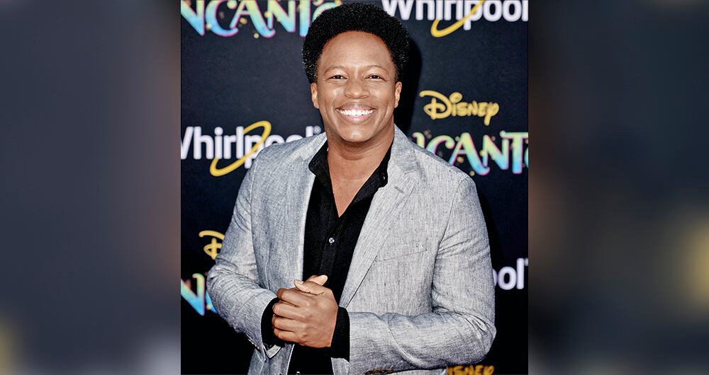 Mauricio Castillo Rivas es un cantante, compositor, trombonista, actor y productor musical colombiano.