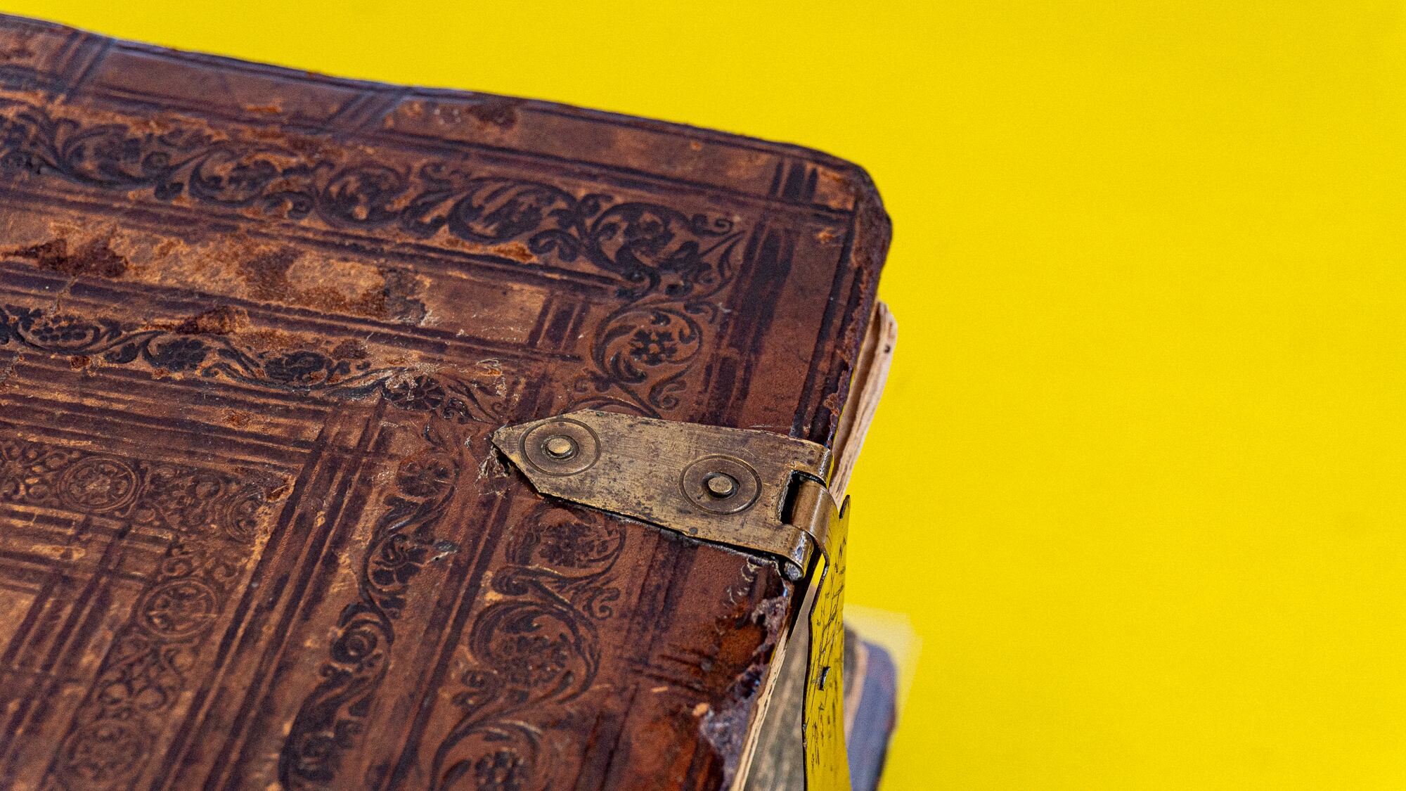 Biblia del Oso, traducción Reina Valera