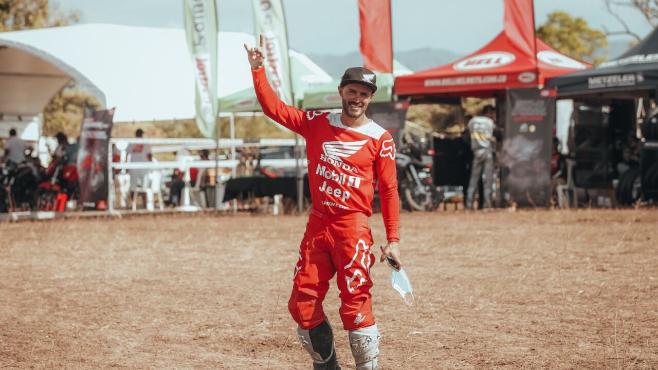 Sebastián 'tatán' Mejía, campeón en la categoría emperador en el Gladiadores Offroad, evento Latinoaméricano que reúne a pilotos profesionales y aficionados.