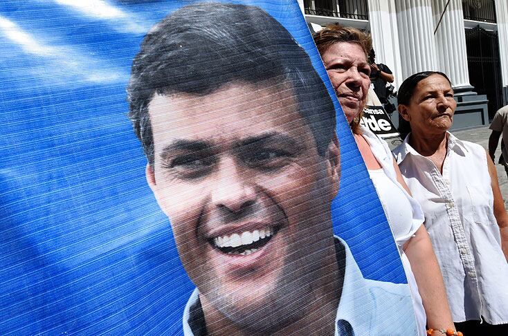 El opositor venezolano Leopoldo López permaneció encarcelado varios años. En las calles se pedía su libertad.