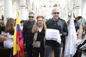 Exequias Rodolfo Hernández
Bucaramanga 4 septiembre 2024
Socorro Oliveros
Catedral de la Sagrada Familia de Bucaramanga