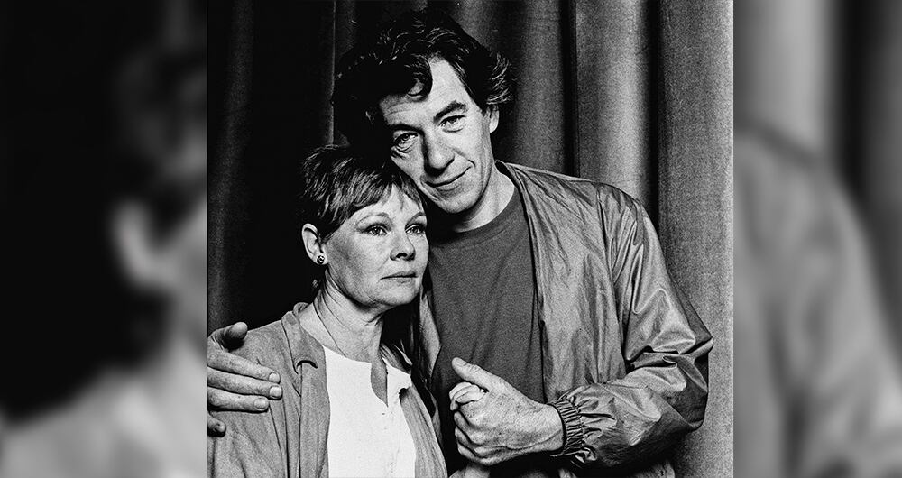  La obra ha sido un reto para directores de cine como Welles, Kurosawa y Polanski, mientras, en las tablas, grandes duplas han interpretado a la desgraciada pareja. Ian McKellen y Judi Dench, Anthony Hopkins y Diana Rigg, y hace poco en el cine también Michael Fassbender y Marion Cotillard. Daniel Craig asumirá el rol pronto.  