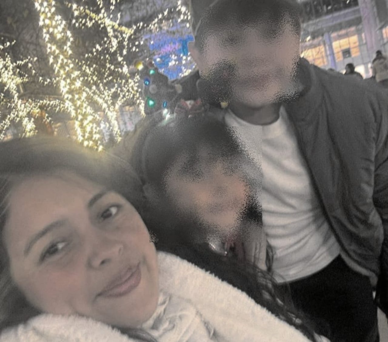 Al llegar a la vivienda, los agentes de policía hallaron a Luisa, quien fue declarada muerta en el lugar, mientras que los niños Juan Martín Urbano y Diana Ramírez fueron trasladados de urgencia al Centro Médico de Jersey City, donde fallecieron poco después.