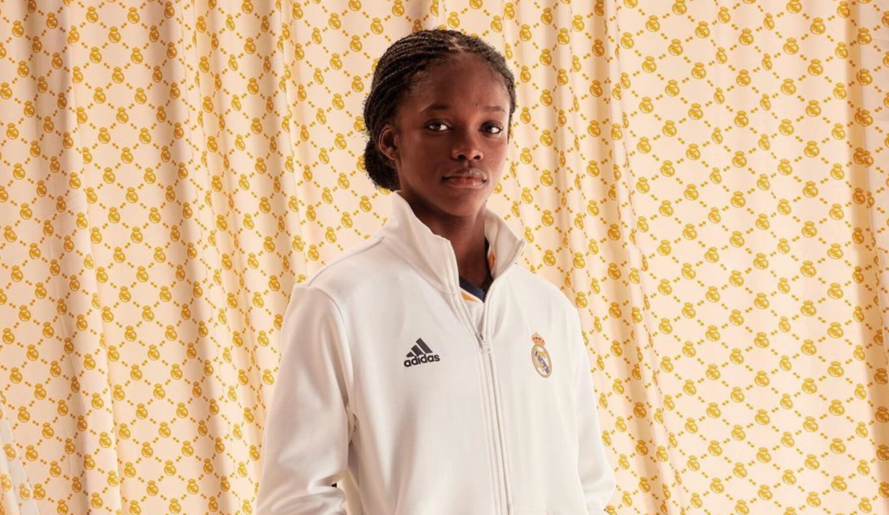 Linda Caicedo fue protagonista en la campaña de la nueva camiseta del Real Madrid.