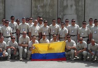 Esta es la foto del grupo de 35 exmilitares colombianos en Bagdad.