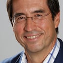 “Tú no eres el personaje de una mala película, eres el guionista, y por tanto puedes cambiar el papel si así lo decides”: Mario Alonso Puig