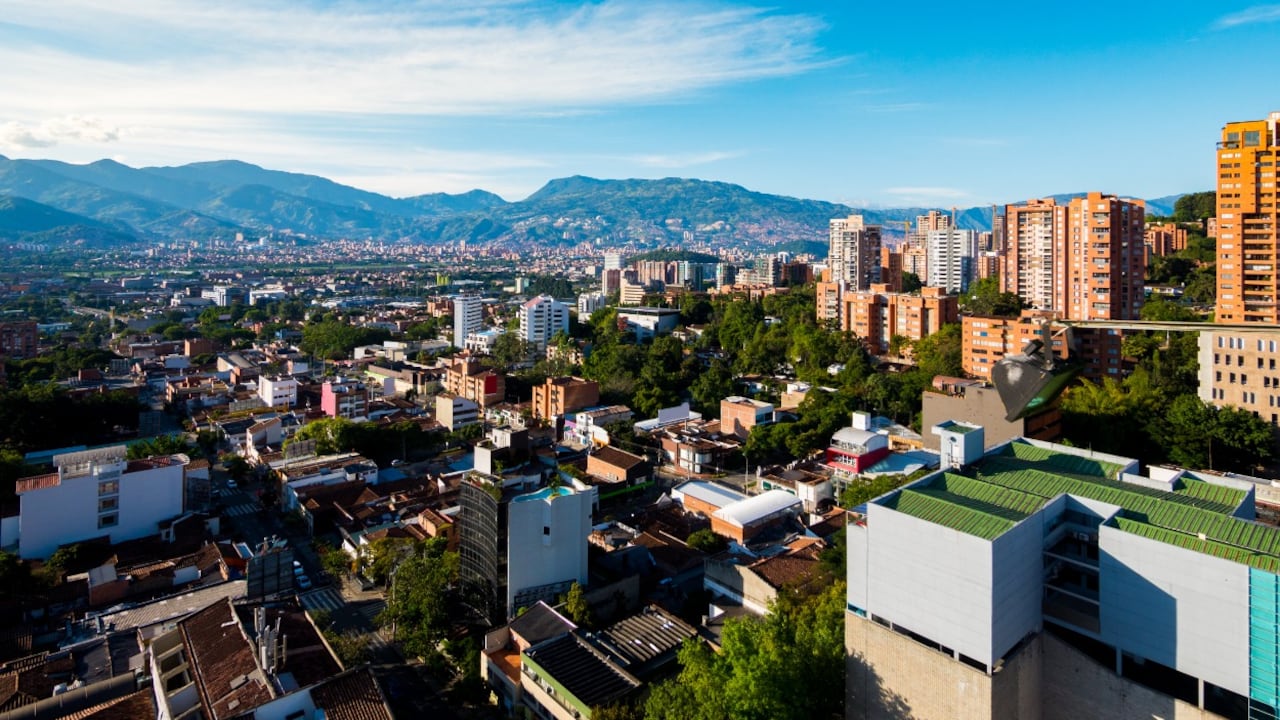 El objetivo de Dupla Legal es armonizar los intereses que entran en tensión, entendiendo que en Colombia la propiedad privada tiene una función social y ecológica, y que prima el interés general.