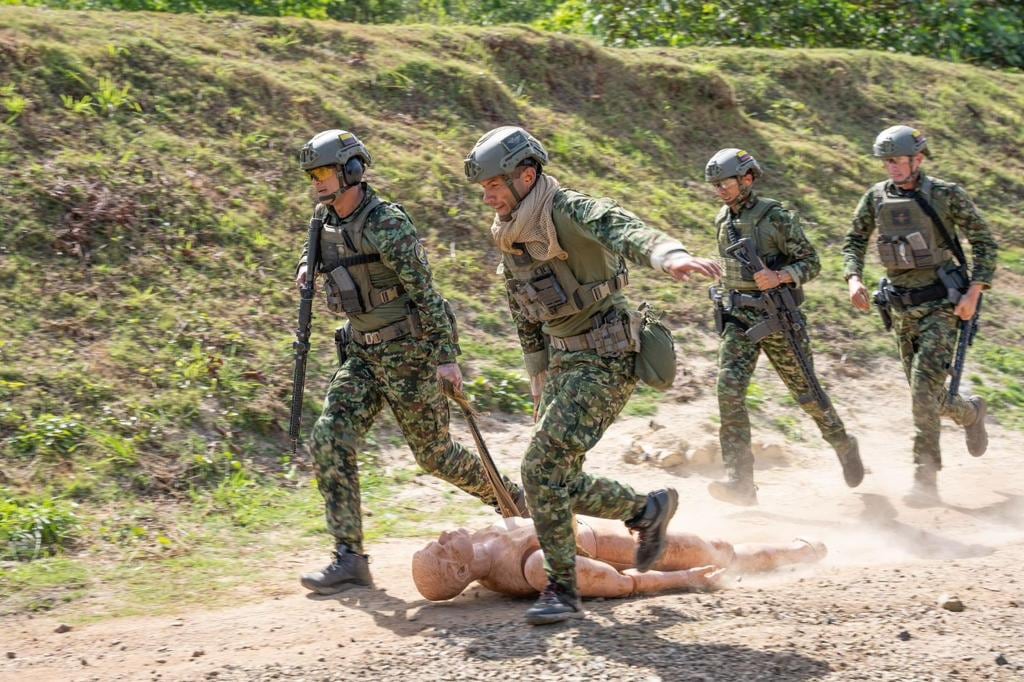 Las Fuerzas Militares de Colombia ocuparon el primer lugar de las competencias Fuerza Comando que se desarrollaron en República Dominicana.