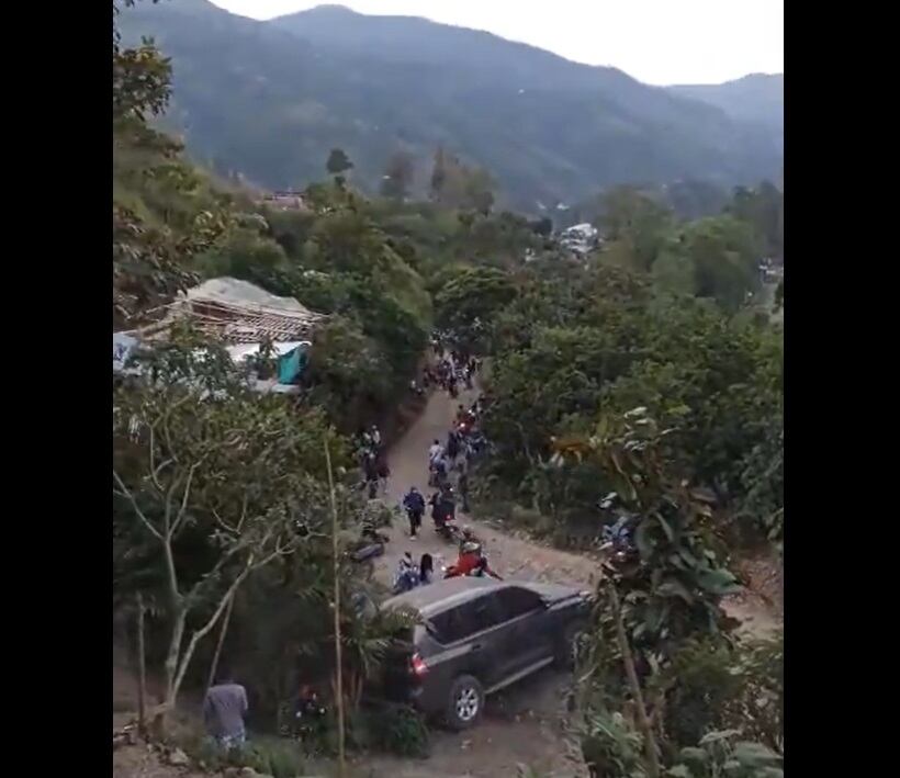 Al parecer las disidencias de las Farc entraron a atacar a la población.