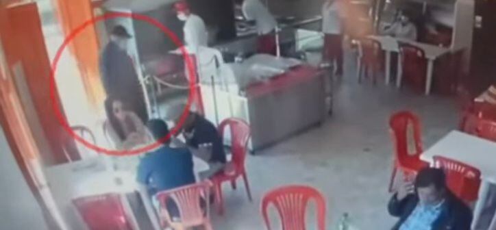 Ladrón muerto en intento de atraco a expolicía en el sur de Bogotá aparece en decenas de robos en la capital. Así quedó en los videos