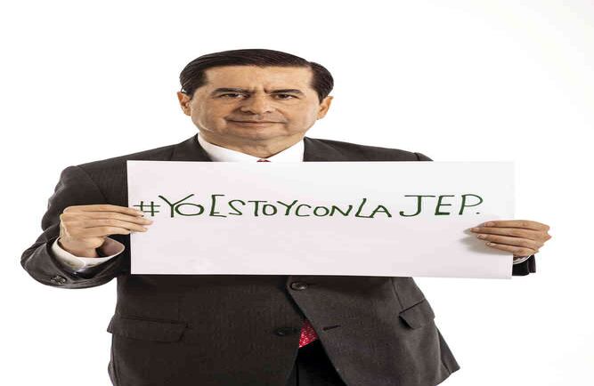 JUAN FERNANDO CRISTO, exministro