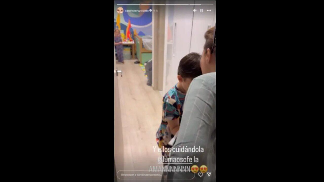 Carolina Cruz e hijos cuidan de Luz María Osorio.