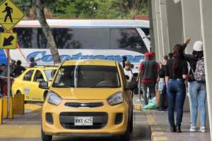 El Gremio de taxistas está a la espera de que se apruebe el decreto en el que se incrementa el valor de la tarifa de este servicio.