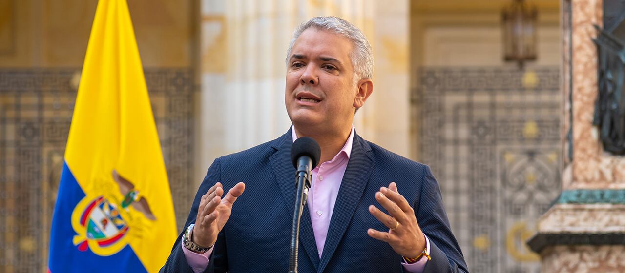 El presidente Iván Duque señaló que en la reducción de la inflación ha influido no solamente “lo que se ha venido haciendo con el precio de combustibles, sino también algo muy importante, y es todo lo que fue la flexibilización del ingreso de insumos a Colombia”.