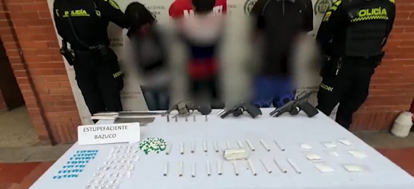 Material incautado por las autoridades de la Policía en el barrio Rafael Uribe en Bogotá.