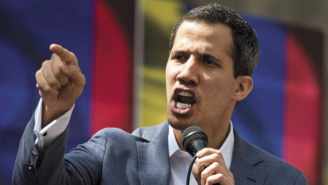 “Los militares deben ponerse del lado correcto de la historia. Ya lo hicieron en 1958, cuando le pusieron fin a la dictadura”.