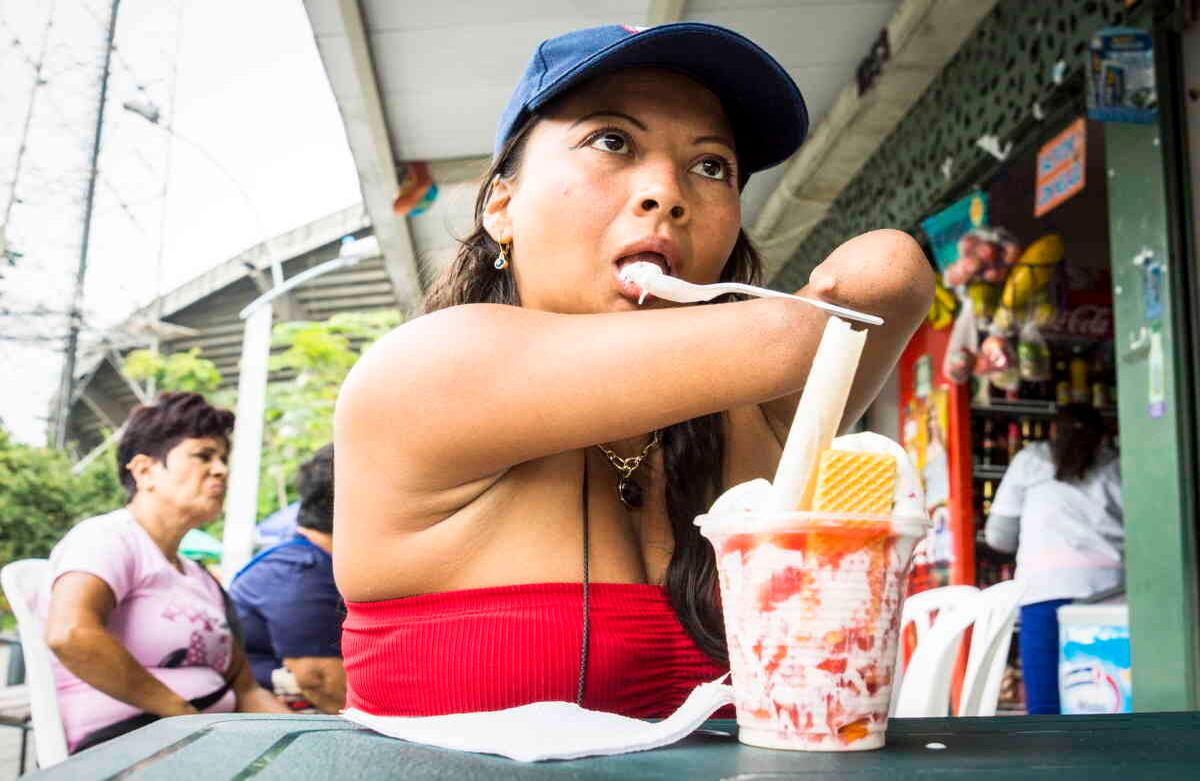 "El profe me dice que soy buena y cree en mi. Solo me falta a mi creer aún más que soy capaz." Foto: Cristhian Agudelo/ Instituto Henry Agudelo