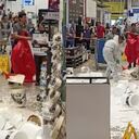 El incidente con la pintura atrajo a varios curiosos.