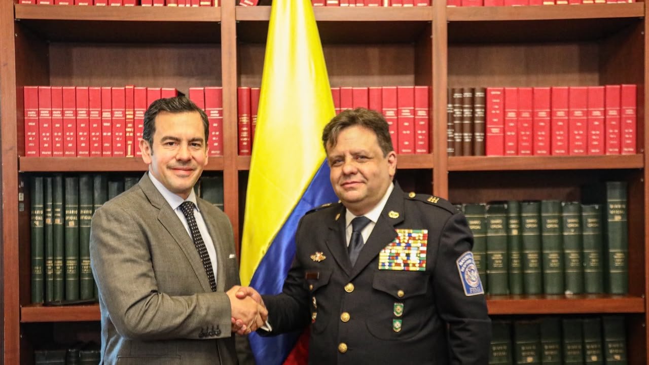 Germán Andrés Miranda Montenegro, nuevo director general de Bomberos de Colombia.