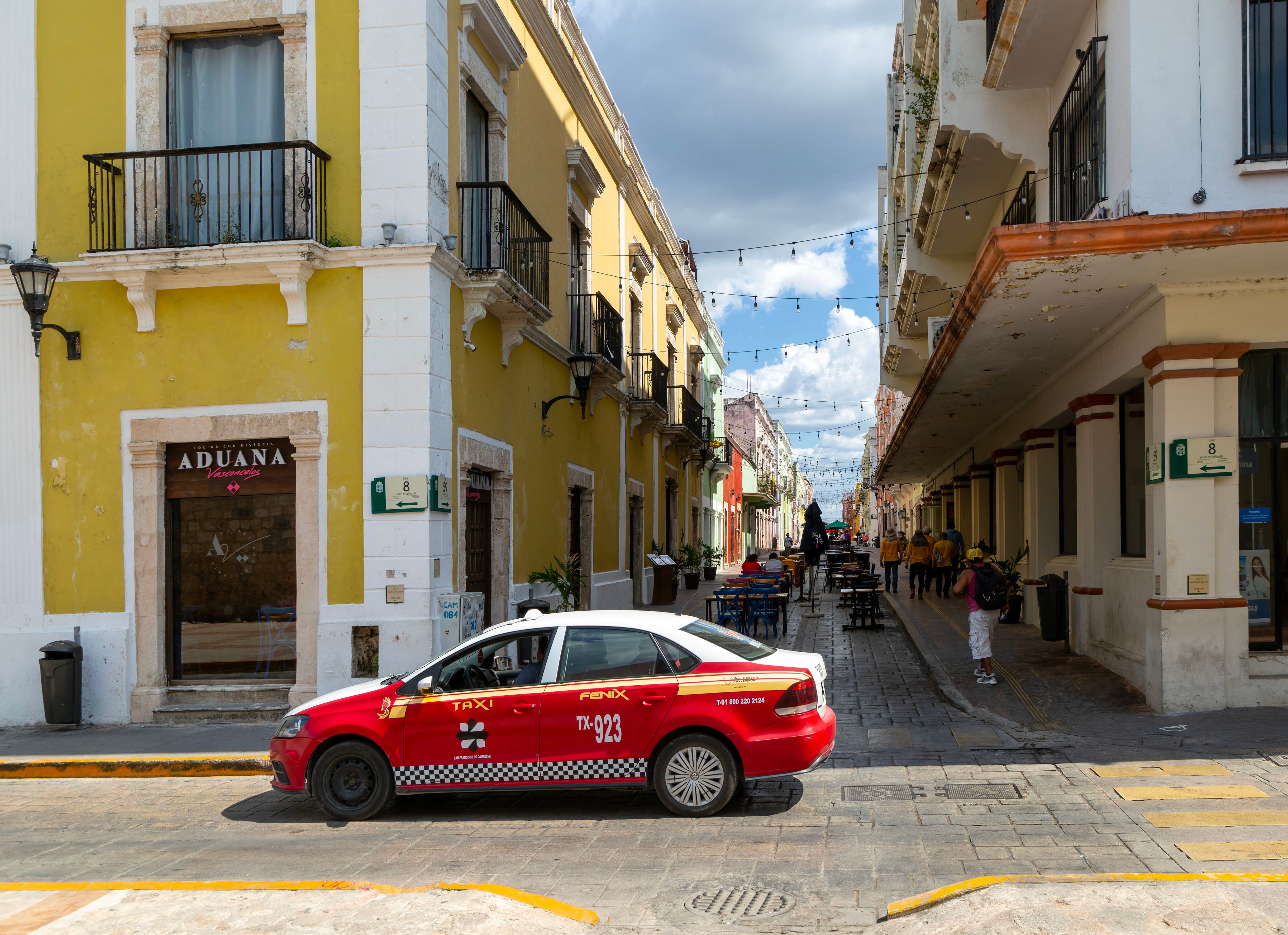 Un taxi en las calles de México