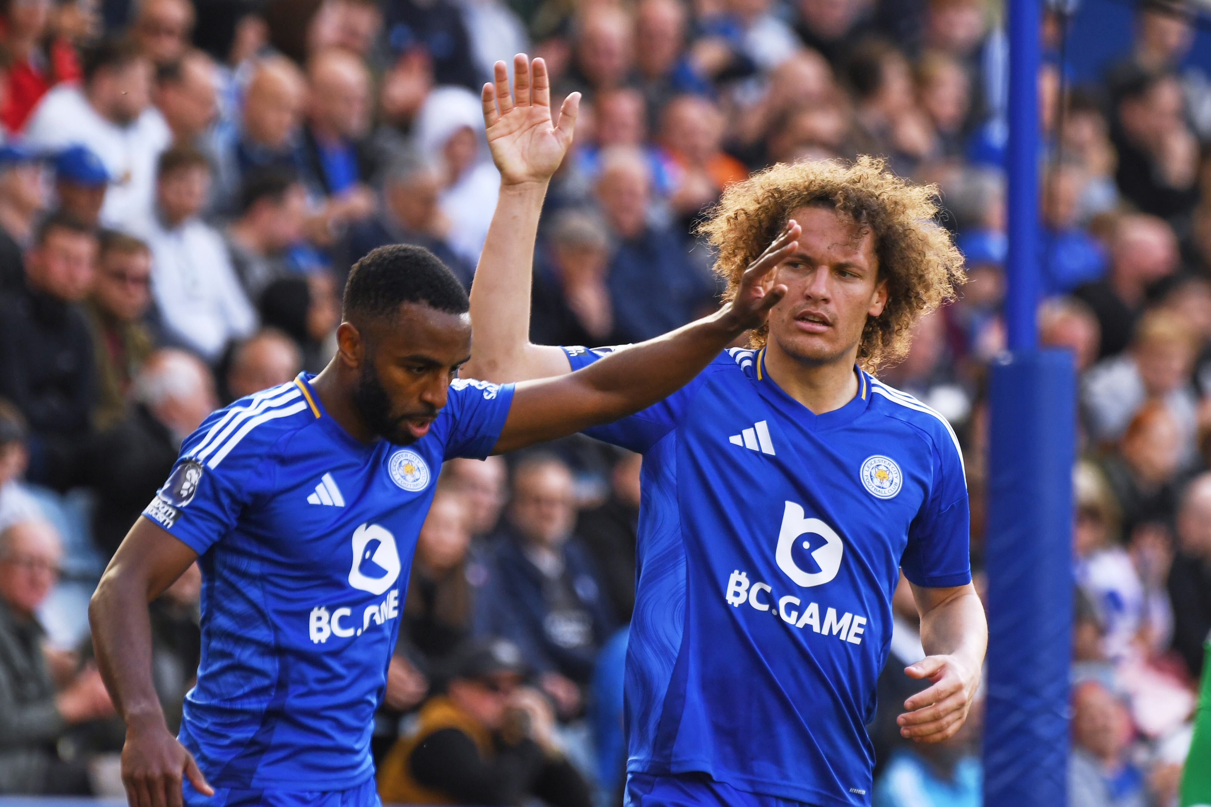 Leicester descendió a la segunda división inglesa.