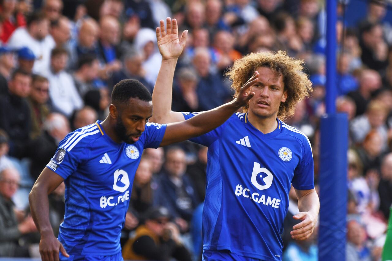 Leicester descendió a la segunda división inglesa.