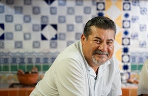 Chef Alex Ruiz en 'Maestros del mole' de elGourmet.