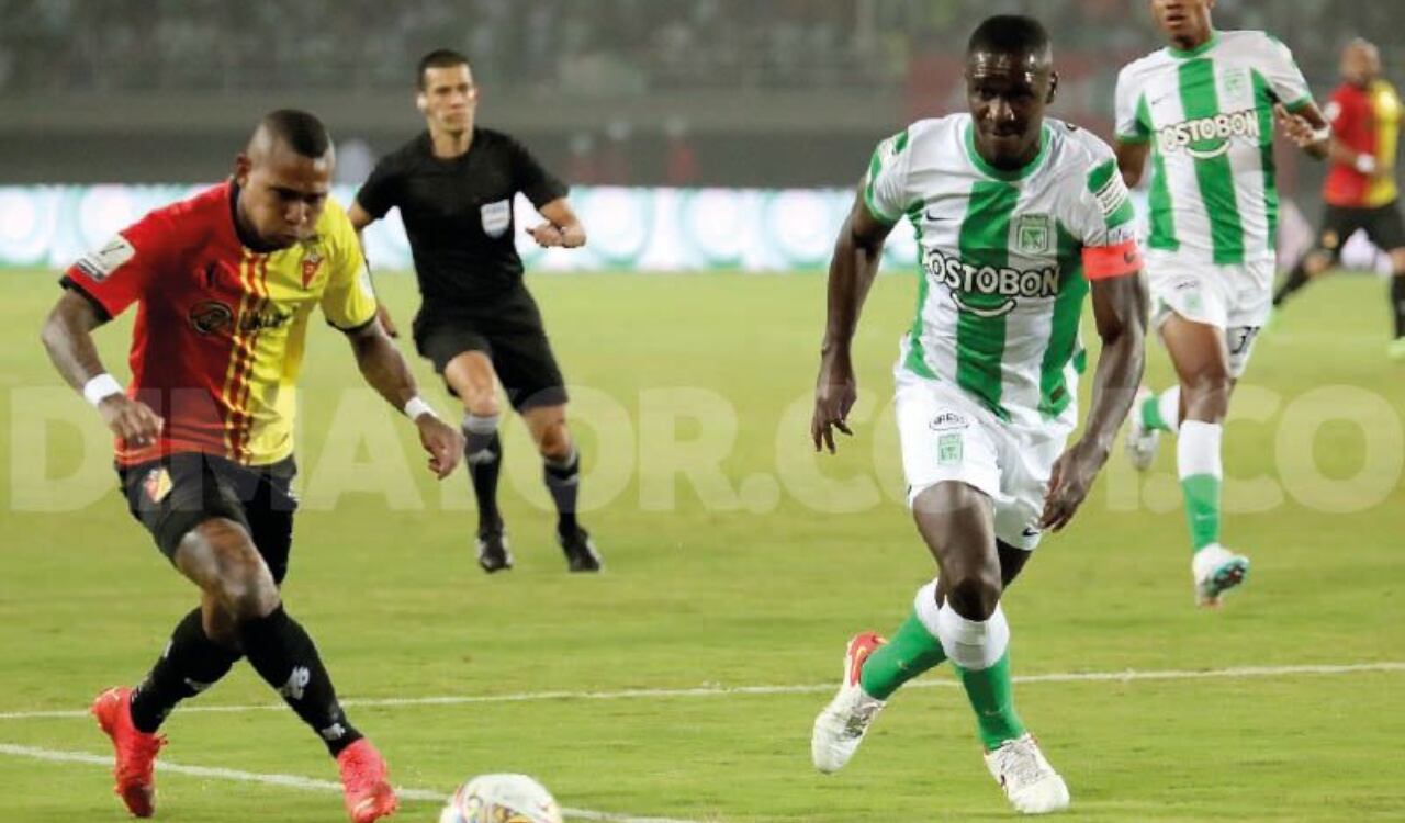 Cristian Zapata en el duelo ante Pereira por Superliga.
