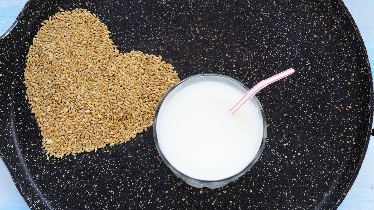 Beber leche y miel luego de hacer una actividad física puede retrasar la aparición del dolor muscular.