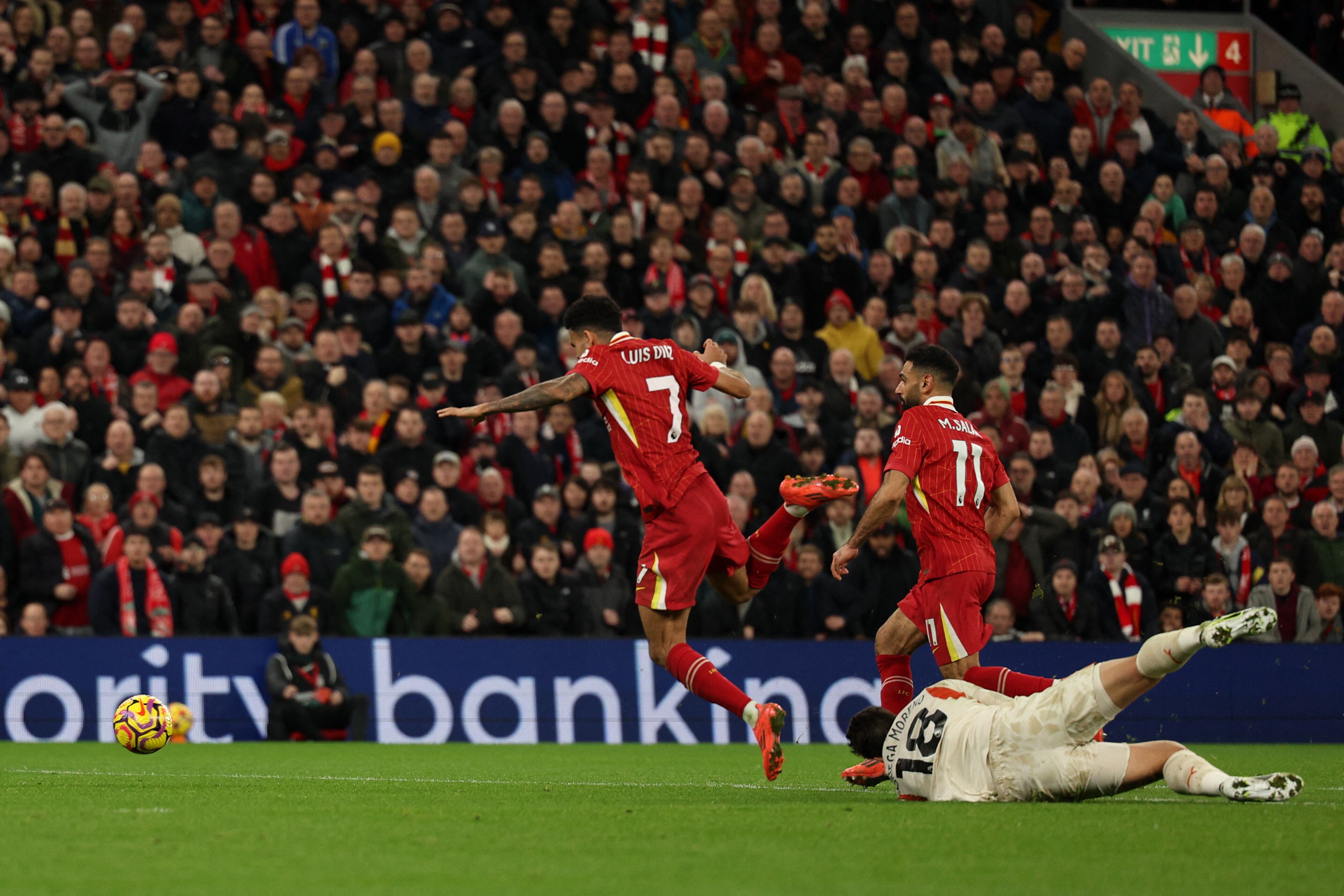 Liverpool tiene a Luis Díaz como figura.