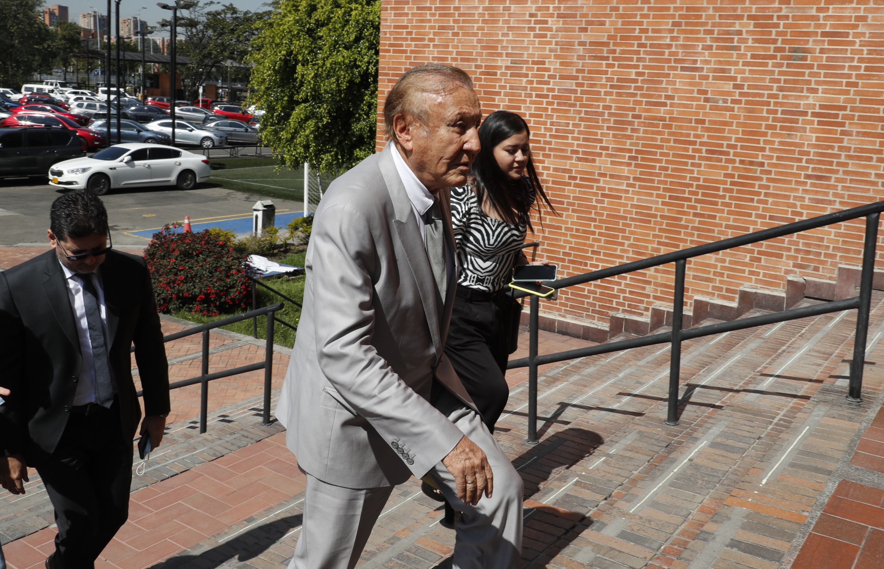 RODOLFO HERNÁNDEZ SUAREZ