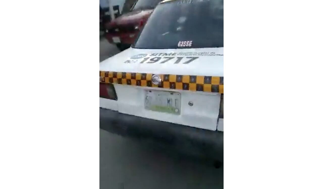 Este es el número del taxi que amenazó a la pasajera
