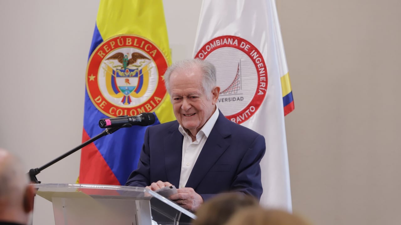 "CÁTEDRA DIALOGOS PARA LA INSPIRACIÓN"
Luis Carlos Sarmiento Angulo