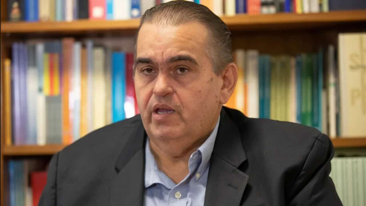 Exigen "liberación inmediata" de defensor de la libertad de expresión detenido en Venezuela