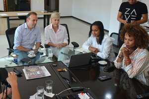 Alcalde de Cali Alejandro Eder y Gobernadora del Valle, Dilian Francisca Toro, celebran que Cali fue elegida para ser la sede de la COP 16 de Biodiversidad, evento que tendrá lugar en la ciudad entre el lunes 21 de octubre y el viernes 1 de noviembre de 2024