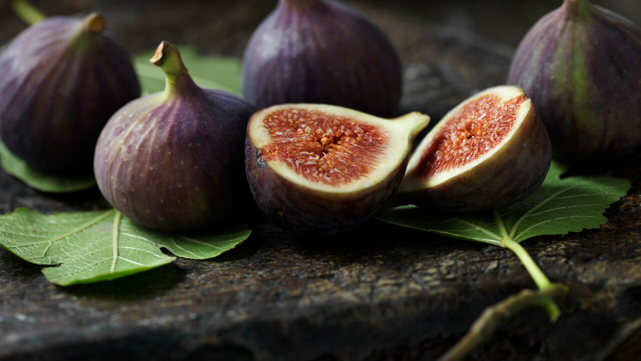Los higos pueden levantar los párpados caídos. Foto: gettyimages