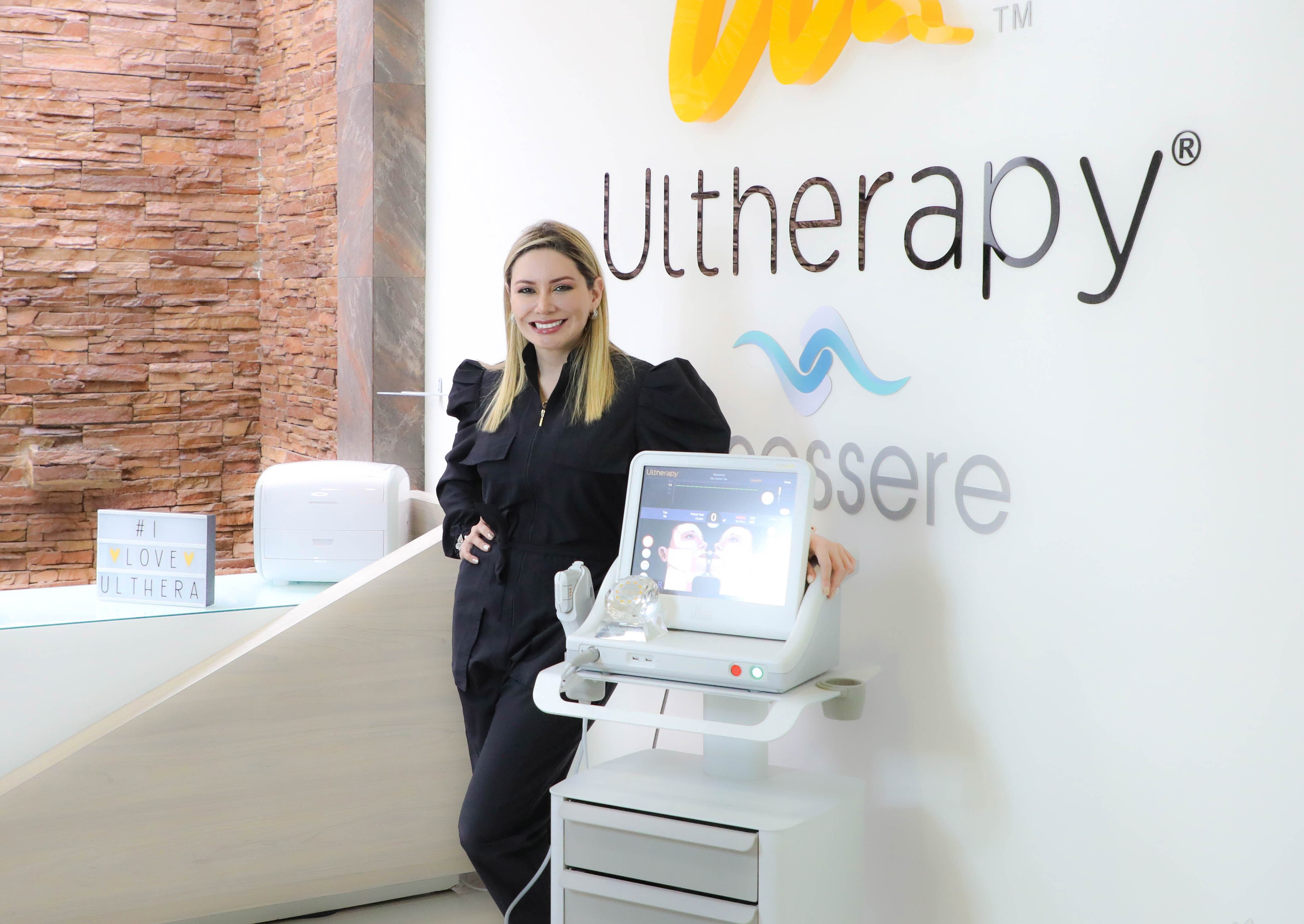 vonne Alexandra Tole
Médico con especialización en Medicina Estética y diplomado en Láser de la Universidad Nacional de Colombia