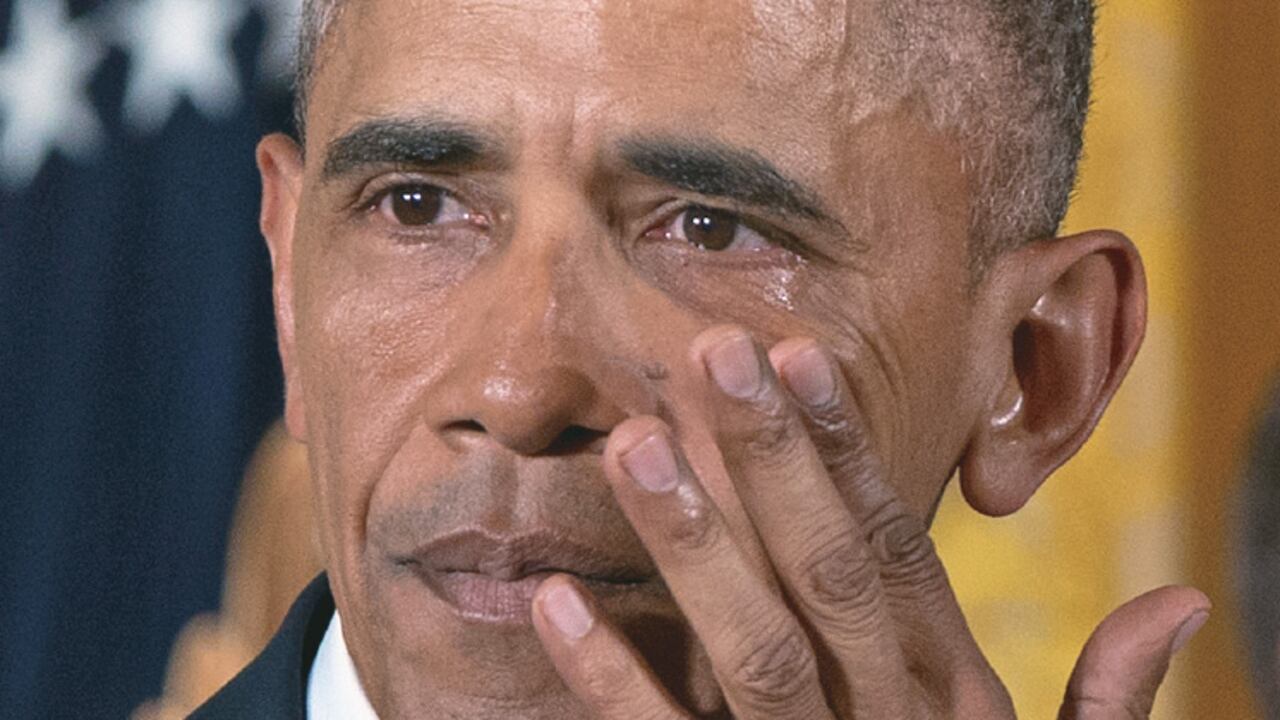 “Cada vez que pienso en esto me pongo mal”, dijo Barack Obama al referirse a las masacres que se cometen a diario en su país.