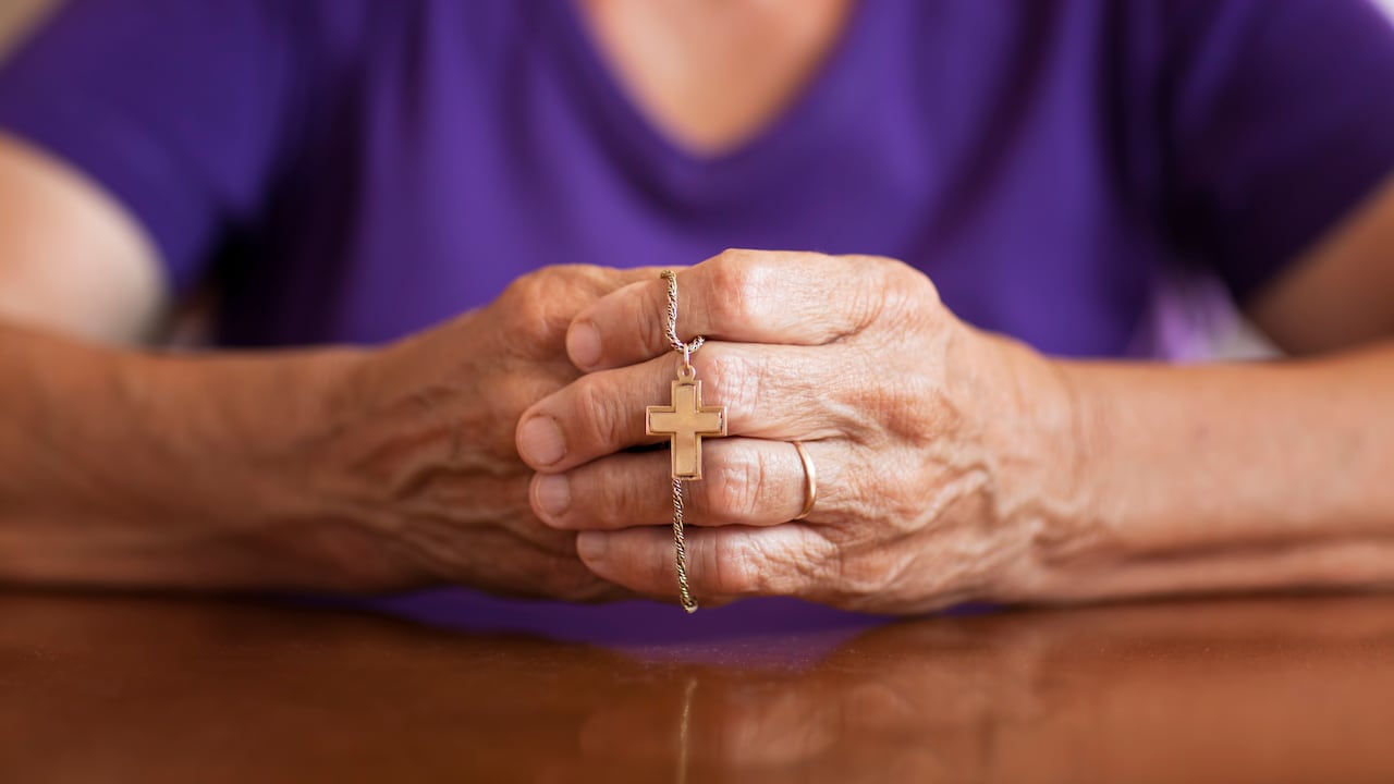 Conozca los beneficios espirituales de la oración.