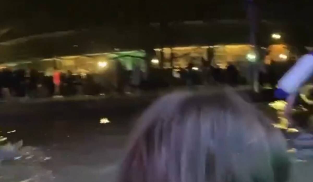 Barco discoteca 'Kartel' se hundió con más de 100 personas en su interior.