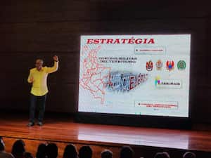 El excomandante del Ejército, el general Eduardo Zapateiro, hablando sobre los retos de cara a las próximas elecciones regionales.