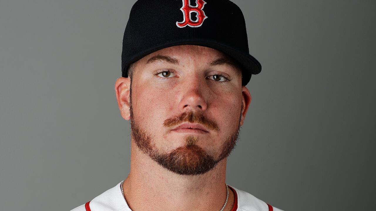 Austin Maddox del equipo de béisbol Boston Red Sox mostrado el 19 de febrero de 2017, en Fort Myers, Florida. El ex lanzador de los Boston Red Sox Austin Maddox fue arrestado en Florida el mes pasado como parte de una operación de explotación sexual de menores, anunciaron las autoridades el lunes 1 de mayo.